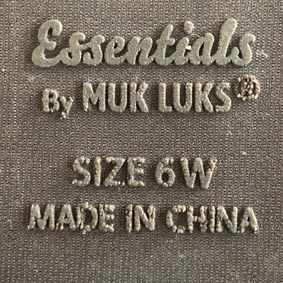 ESSENTIALS By MUK LUKS boots - Picture 9 of 12